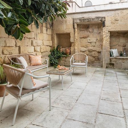 Il Giardino Dei Mesagnesi - Lecce Selection Apartment Bagian luar foto